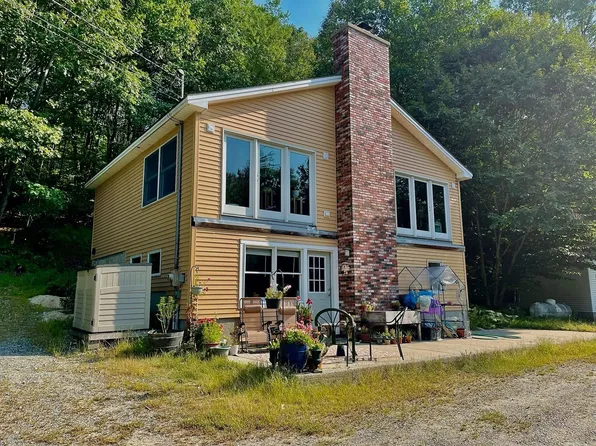 391 Canton Rd, Livermore, ME 04253
