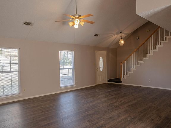 3rd image of 4310 Emerson Dr