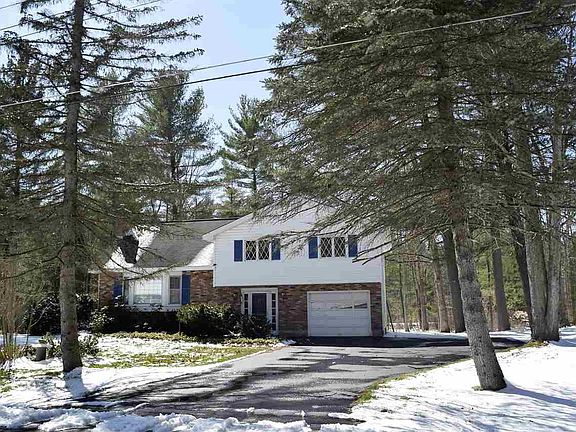 4th image of 323 Moonlight Dr