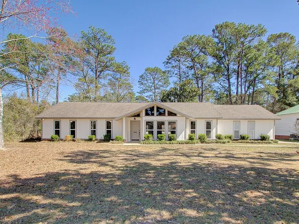 3921 Saint Andrews Dr E, Mobile, AL 36693