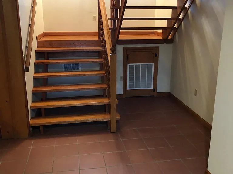 120 Womack Ave — Photo 15