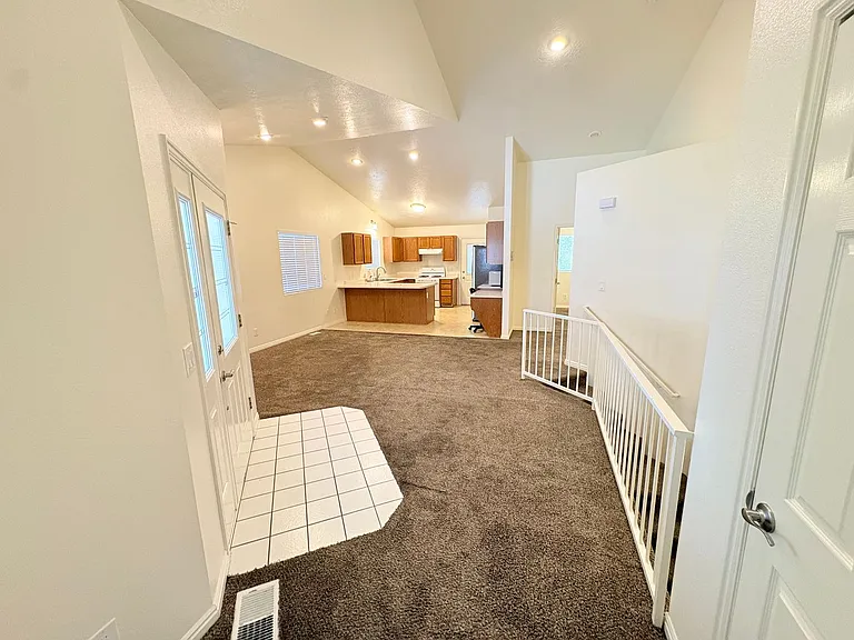 334 W Mountain View Dr — Photo 22
