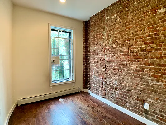 Rented by Corcoran | media 5