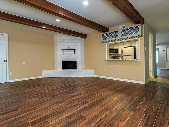 2nd image of 12633 Memorial Dr APT 121