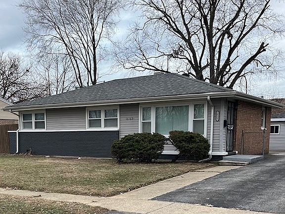 2nd image of 16165 Oxford Dr
