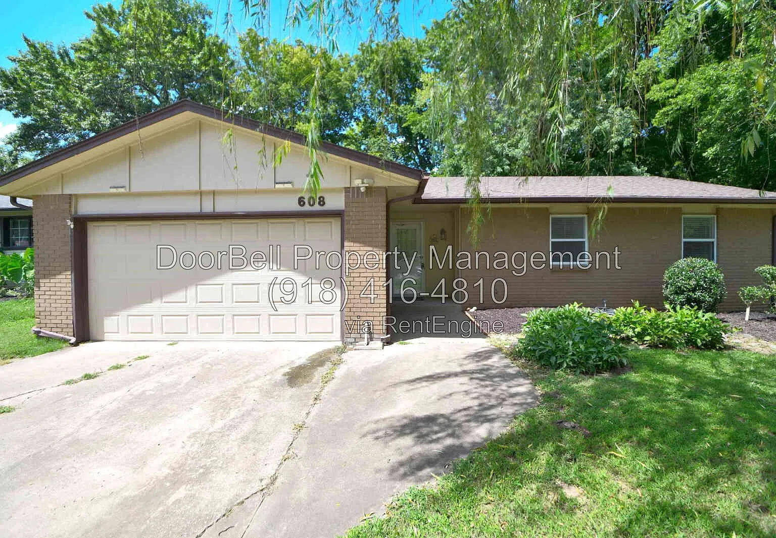 3 bed, 1.5 bath, 1146 sqft, $1,550 — Photo 1