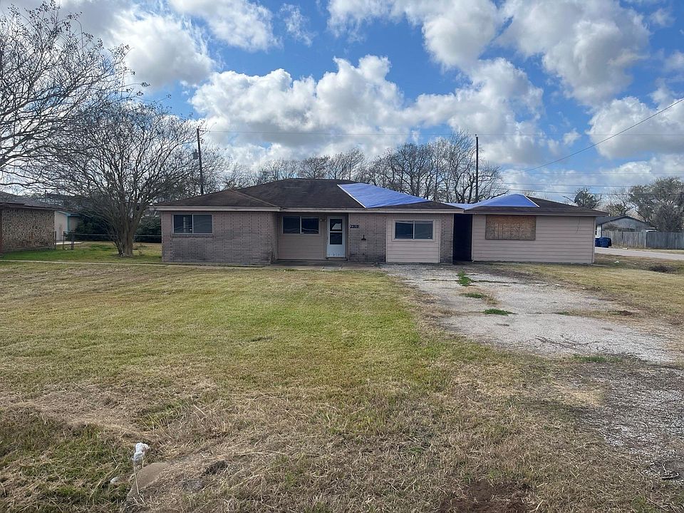 1st image of 2919 Fm 523 Rd
