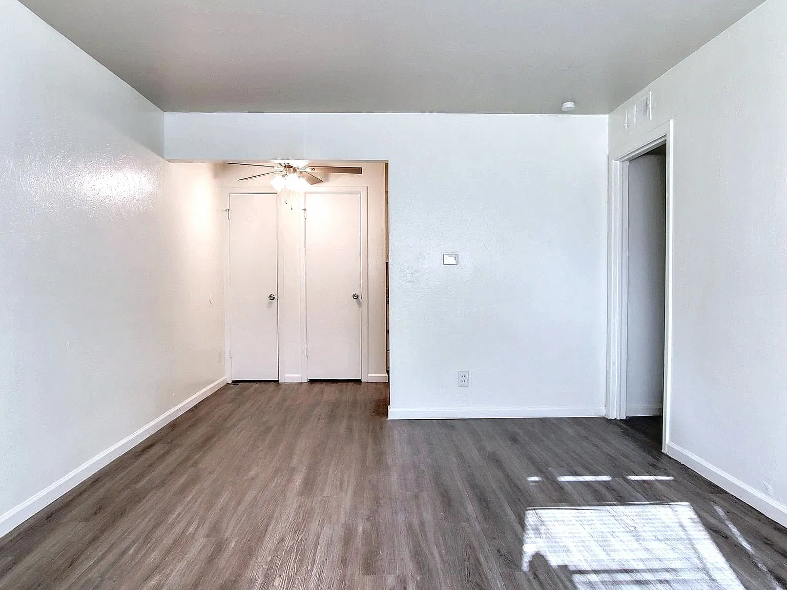 411 East Polk Street — Photo 3