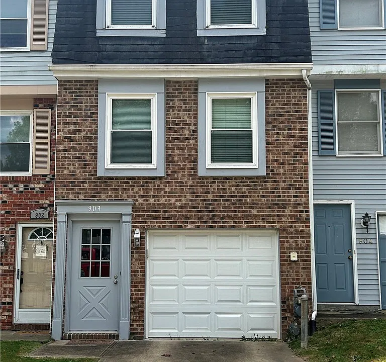 903 Lynwood Ct