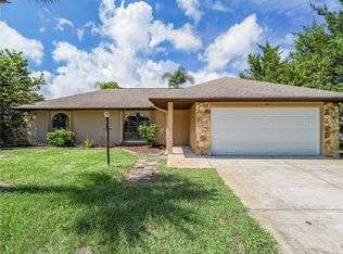 410 Banyan St, Sebastian, FL 32958