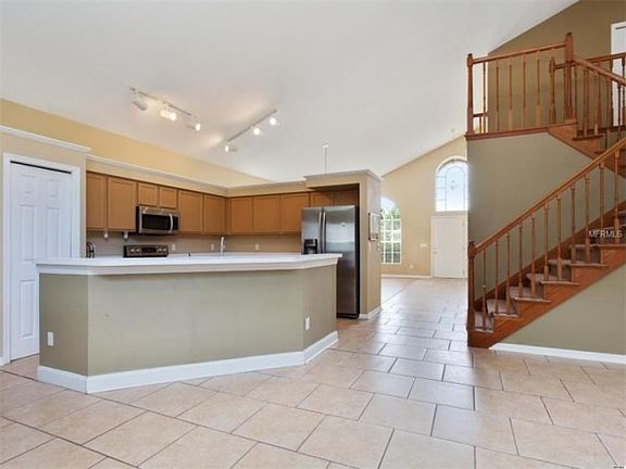 4th image of 425 Lexingdale Dr