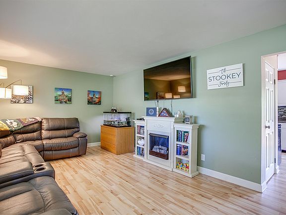 3rd image of 53130 Bowercrest Ct