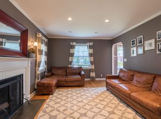 16 Laurel Pl, Eastchester, NY 10709
