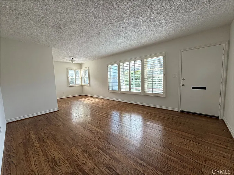 8340 1/2 Longden Ave — Photo 12