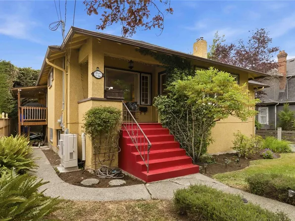 1722 Stanley Ave, Victoria, BC V8R 3W8