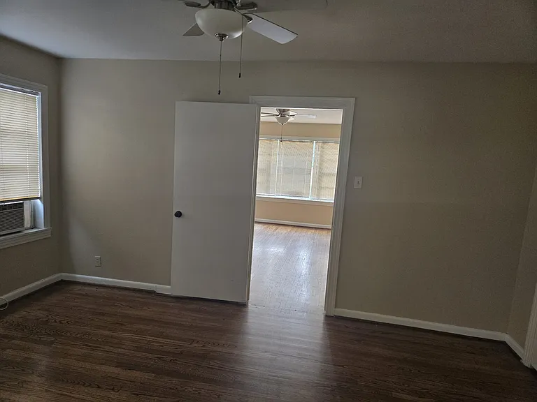 4720 Polk St — Photo 16