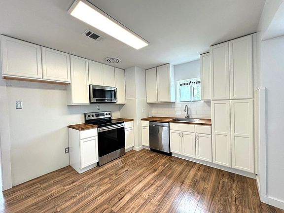 4th image of 2105 Long Ave