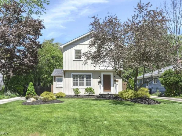 24164 Smith Ave, Westlake, OH 44145