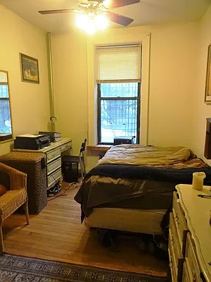 Rented by Raz Realty | media 24