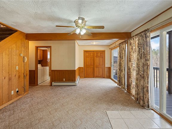 5th image of 1073 Sharp Hill Rd