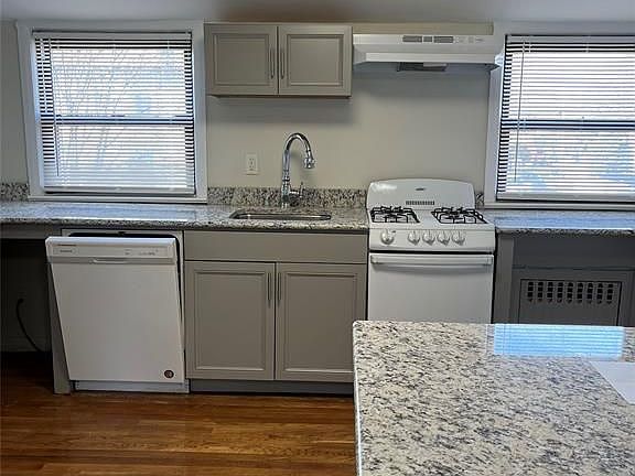 3rd image of 2 Clifton Ave Floor 2