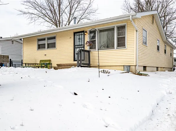 20 Ridge Dr, Decatur, IL 62521