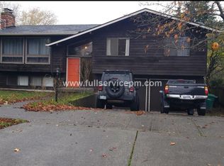 8208 Interlake Ave N, Seattle, WA 98103