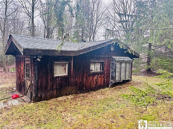 2nd image of 9492 Sprague Rd