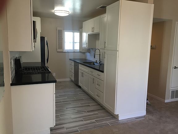 2nd image of 10942 Sweet Oak St
