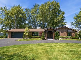 11120 Fairview Dr, Ottawa, OH 45875