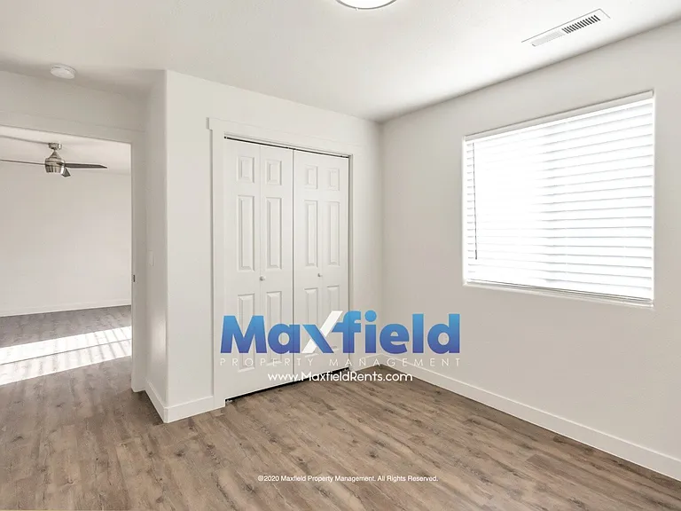 2737 E 750 N #1 — Photo 9