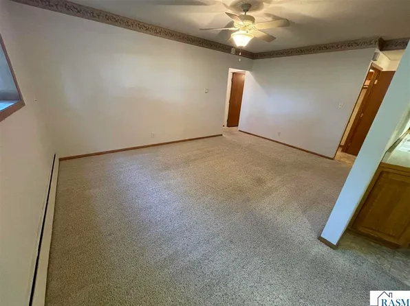 323 N German St APT B2, New Ulm, MN 56073