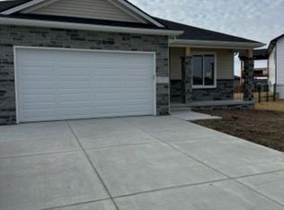 7821 Ephraem Ln, Lincoln, NE 68516