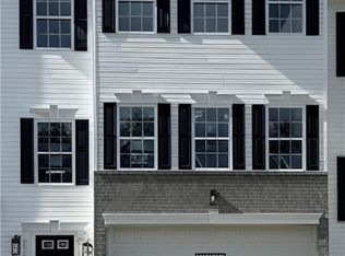 177 Lockheed Dr, Coraopolis, PA 15108