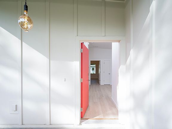 4th image of 269 Yarbrough Cir