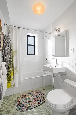 Sold by Compass | media 21