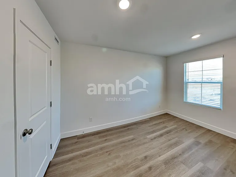 6411 Rush Ave — Photo 21