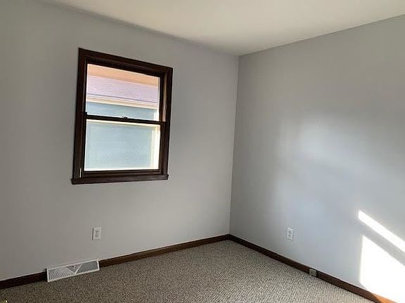 5th image of 1222 Arnold Ave