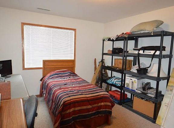 3rd image of 273 Meadowside Dr
