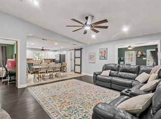 710 Brookhollow Dr, White Oak, TX 75693