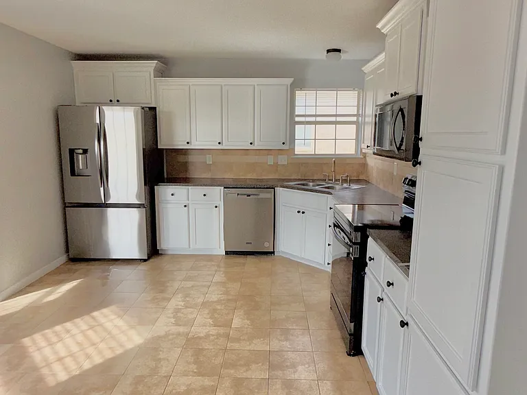 2107 Gail Dr — Photo 8