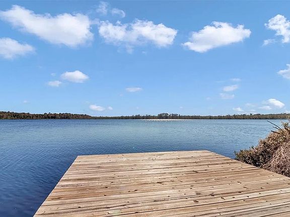 3rd image of 17830 NE 49th Street Rd