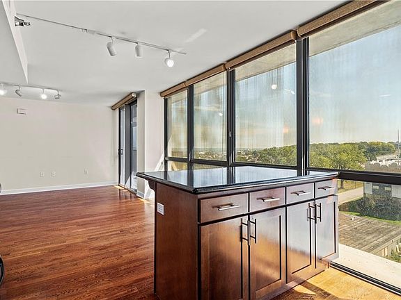 3rd image of 600 E Admiral Blvd #704
