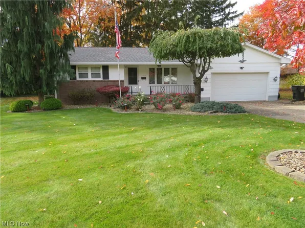 3432 Black Oak Ct, Youngstown, OH 44511