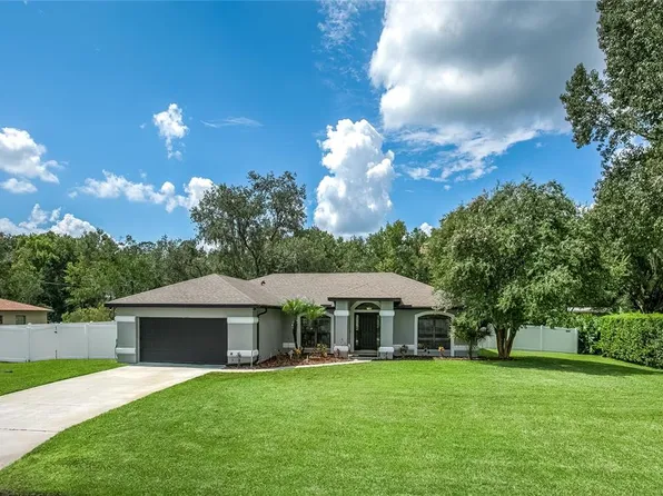 116 Lake Hobbs Rd, Lutz, FL 33548
