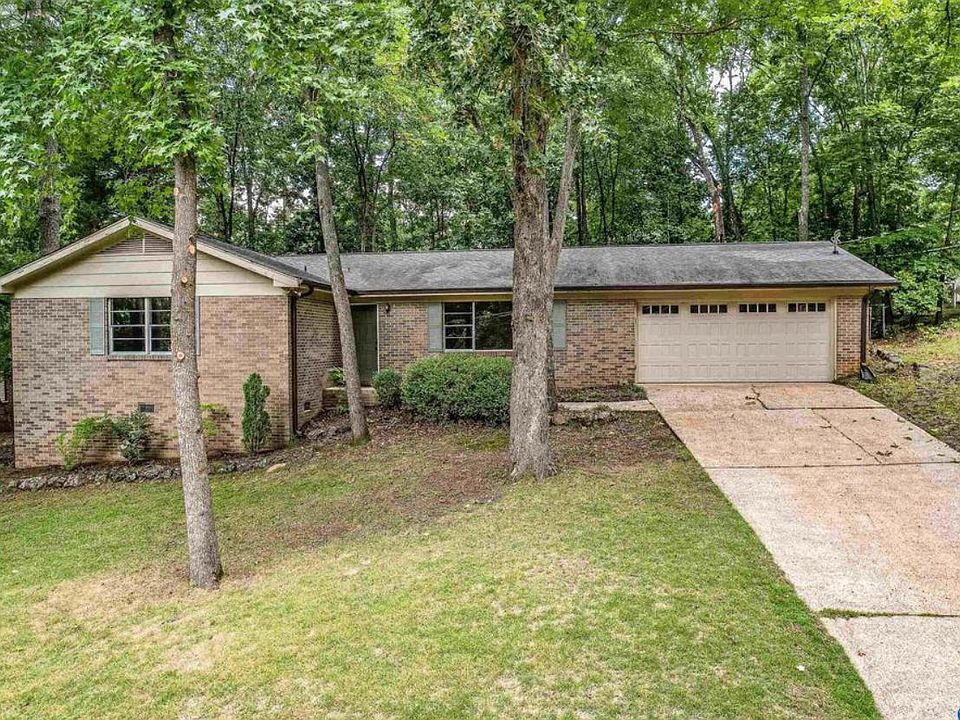 1st image of 2609 Lancelot Dr SE