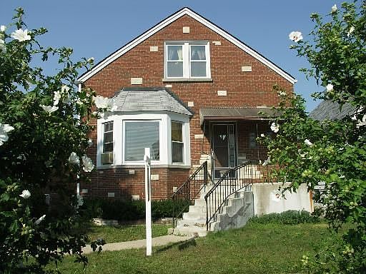 1st image of 3710 N Odell Ave