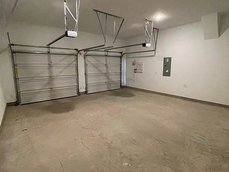 2 Car Garage