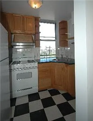 Rented by Avian Village Realty | media 19