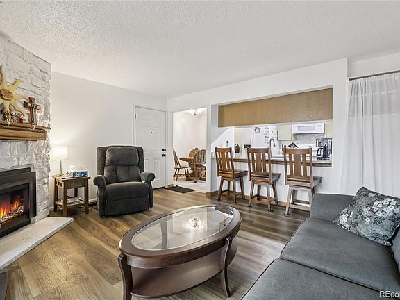 3rd image of 6388 Oak Court #205
